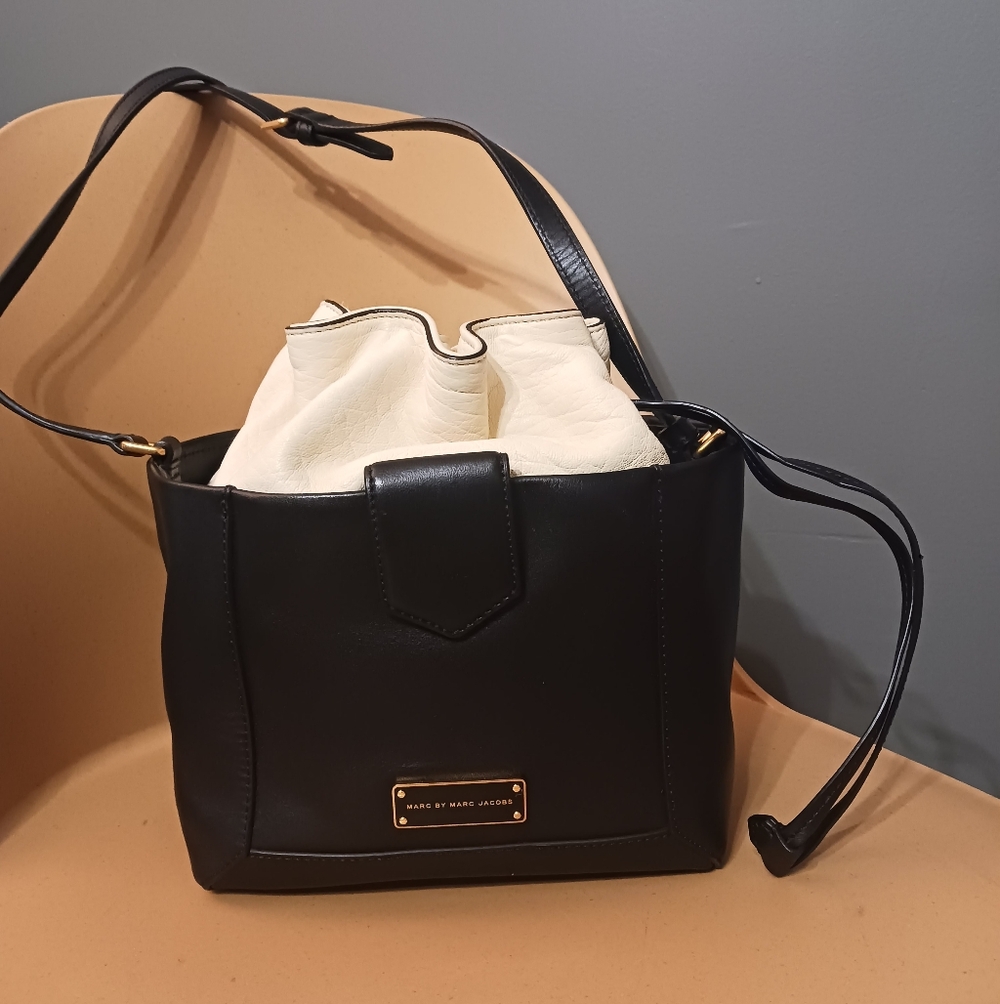 Marc Jacobs Black/ Ivory Crossbody Bag